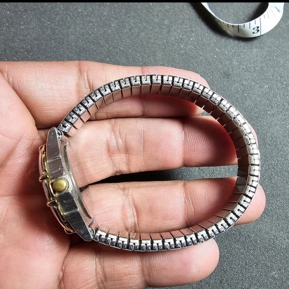 Timex Indiglo WR 30M Two Tone Quartz Analog Women's Watch Working Stretch Band - Picture 6 of 10